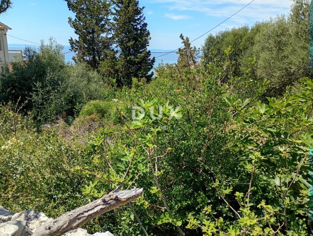 OTOK PAG, LUN - Građevinsko zemljište 622 m2