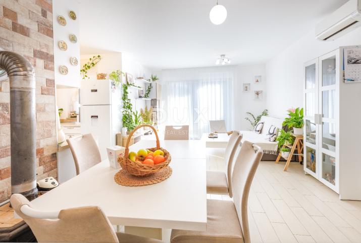 ISTRA, PULA - Stan 3SS + apartman od 34m2 i 3 parkirna mjesta