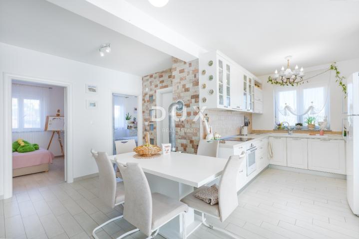 ISTRA, PULA - Stan 3SS + apartman od 34m2 i 3 parkirna mjesta