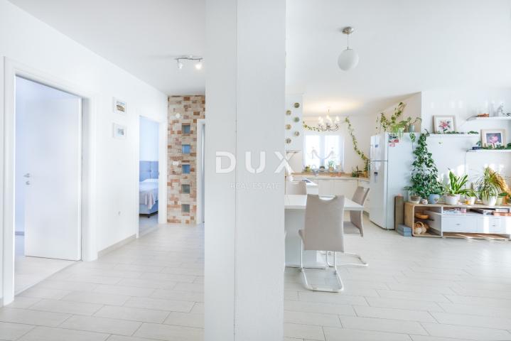 ISTRA, PULA - Stan 3SS + apartman od 34m2 i 3 parkirna mjesta