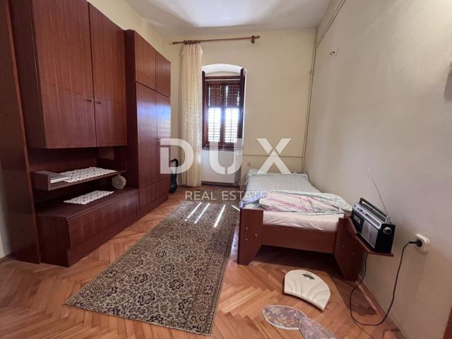 RIJEKA, KRNJEVO - Samostojeća kuća, pogled more, parking mjesto, vrt