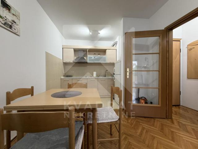 Izdavanje, Jednosoban stan, Podgorica, Blok 6, 36m2