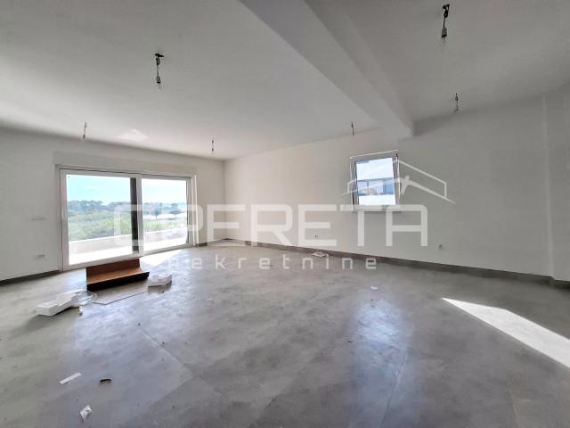 USELJIVO! Privlaka/Zadar - Penthouse E101, 70m od mora