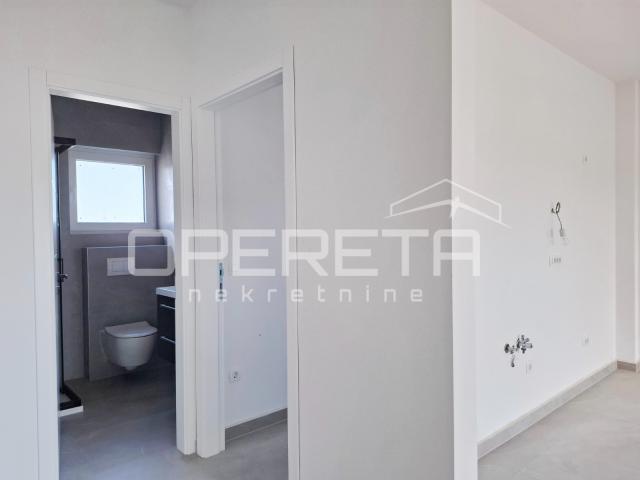 USELJIVO! Privlaka/Zadar - Penthouse E101, 70m od mora