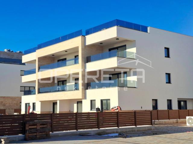 USELJIVO! Privlaka/Zadar - Penthouse E201, 70m od mora