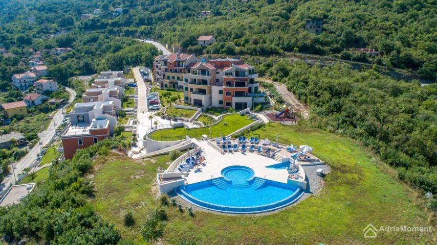 Lavender Bay - trosobni stan 97 m2 + 97 m2 terase