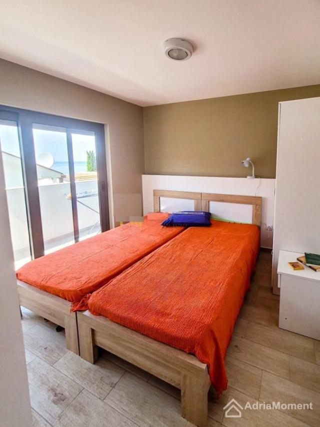 Kuća s pogledom na more u Utjehi – Bar