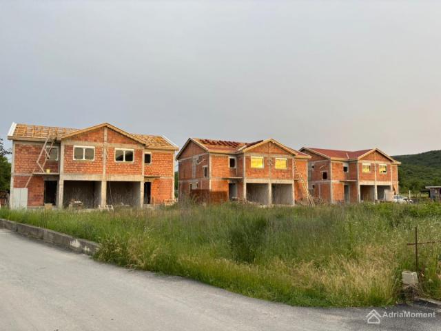 Prodaja, Kuća, 132m2 , Radanovići
