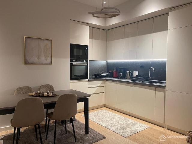 Super cijena u Boka Place – dvosoban stan