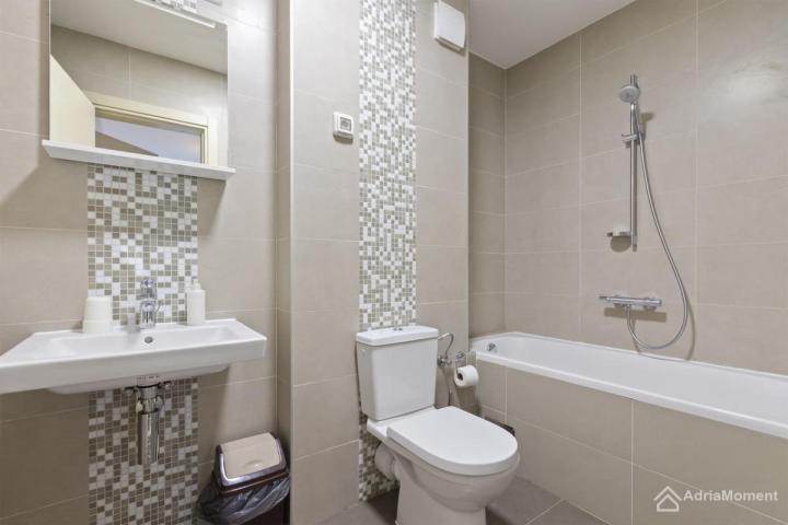 Lavender Bay - trosobni stan 97 m2 + 97 m2 terase