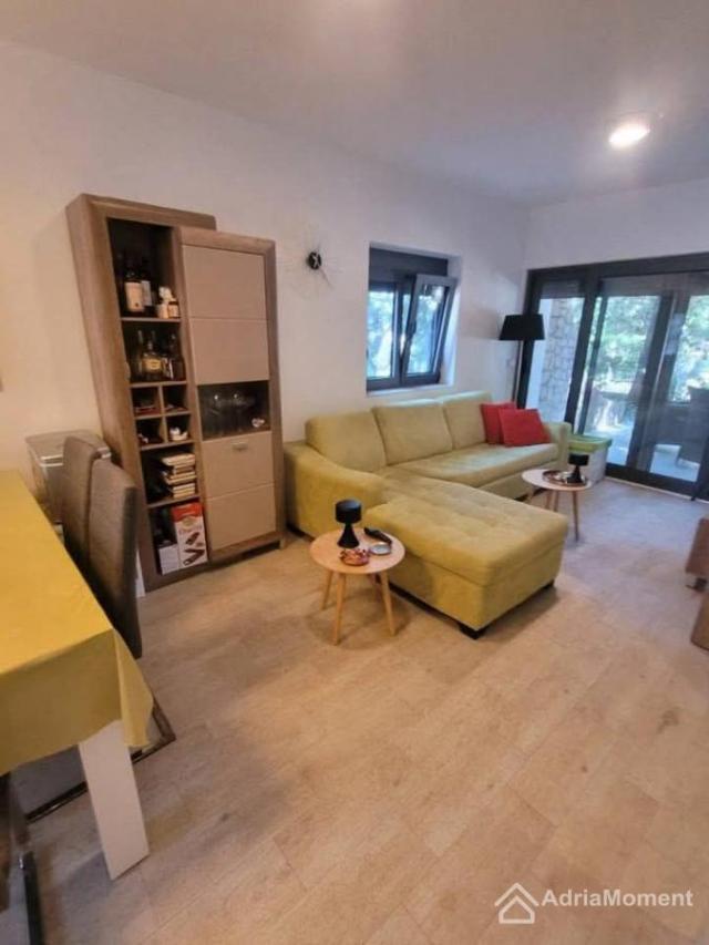 Kuća s pogledom na more u Utjehi – Bar