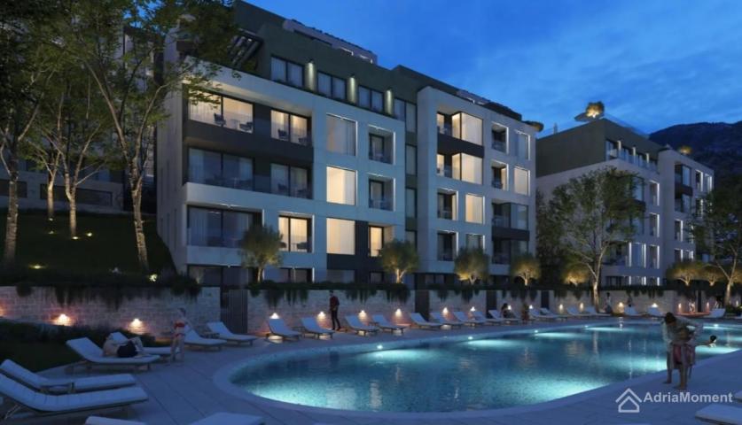 Jednosobni stanovi u novom kompleksu s bazenom u Tivtu - od 137.800 eura