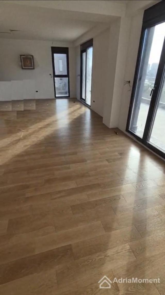 Luksuzni penthouse u Podgorici, Zagorić - 3 spavaće sobe