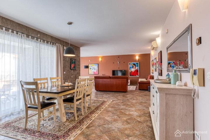 Moderna vila u Bečićima (Ivanovići)