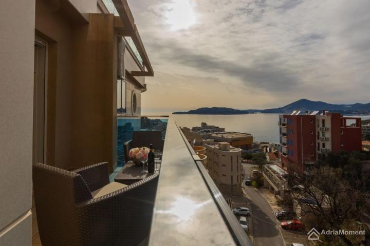 Prodaje se luksuzni penthouse u Pržnu - ispod puta!