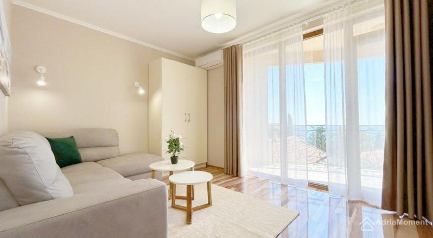 Kuća u Zelenom pojasu - s panoramskim pogledom na more
