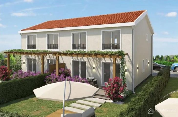 Prodaja, Kuća, 132m2 , Radanovići