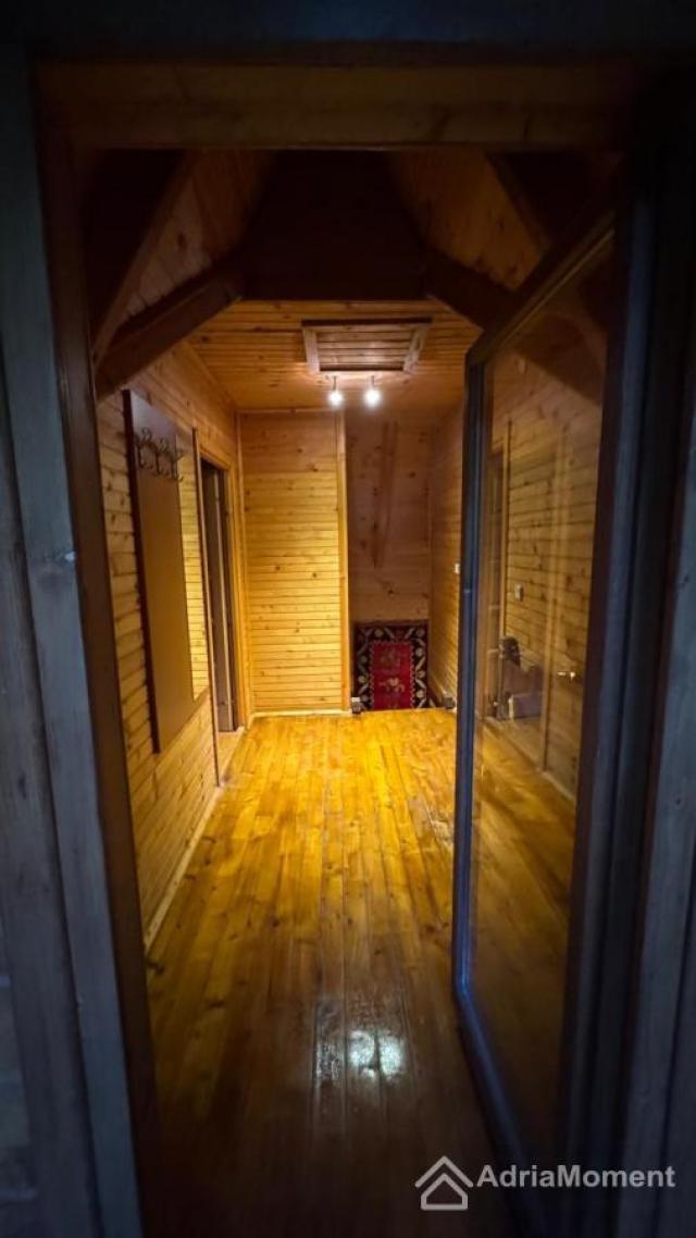 Dvije kuće u stilu chalet u Kolašinu - legalno