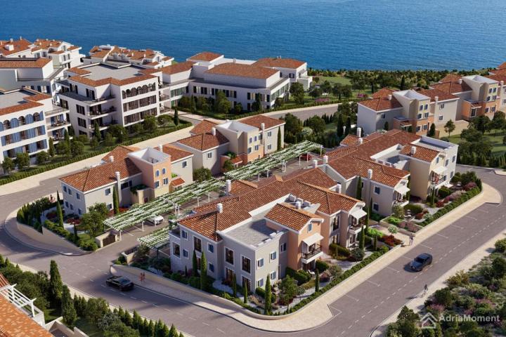 Najbolja ponuda u Lustica Bay Centrale - stan u bloku sa bazenom