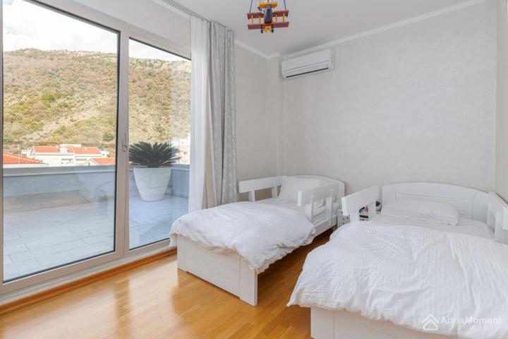 Prodaja, Stan, 104m2 , BECICI