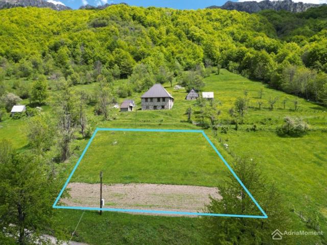 Prodaje se plac Lipovo Kolašin - 70 eura/m2
