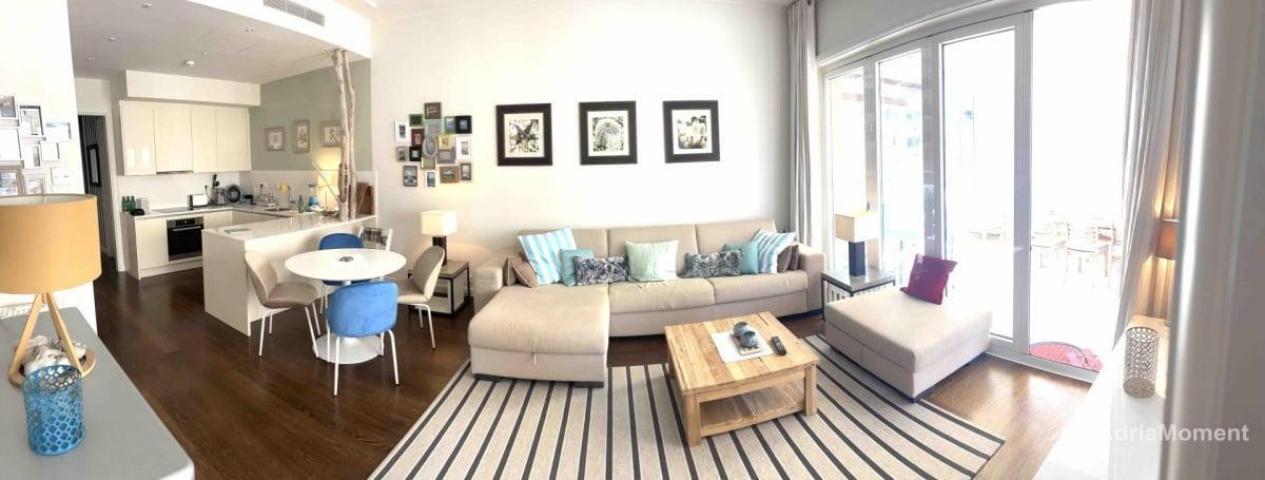Prostran apartman u Porto Montenegru – Tara Residence