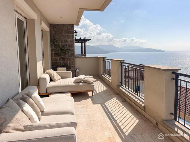 Dvosobni apartman u Marina Village Lustica Bay