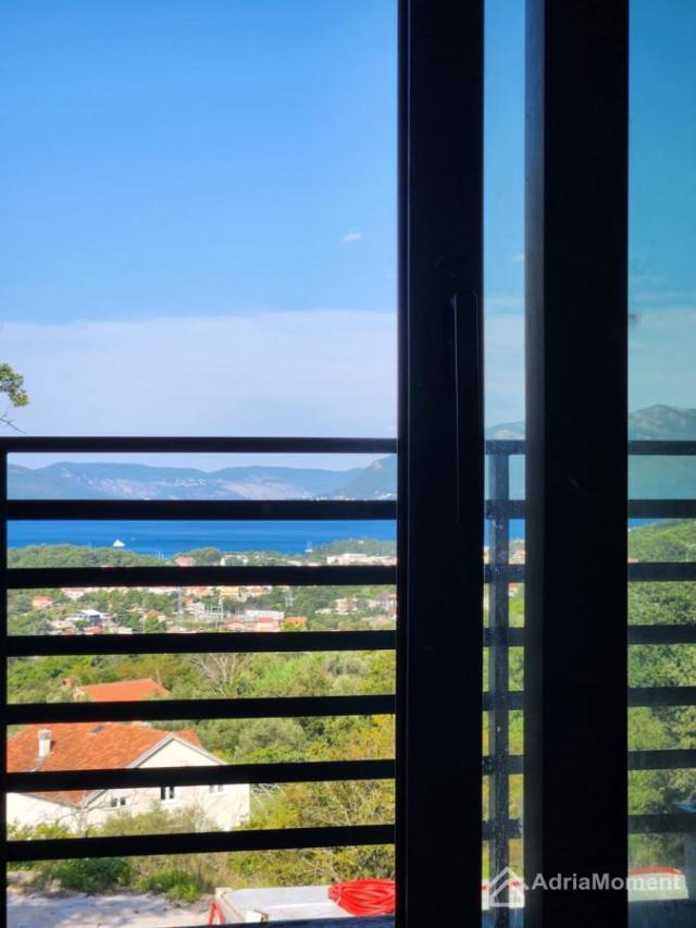 Hitna prodaja townhousa u modernom naselju - Kavac
