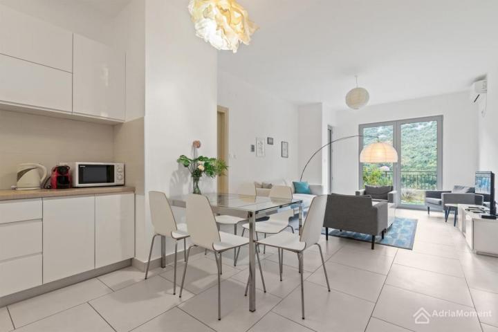 Lavender Bay - trosobni stan 97 m2 + 97 m2 terase