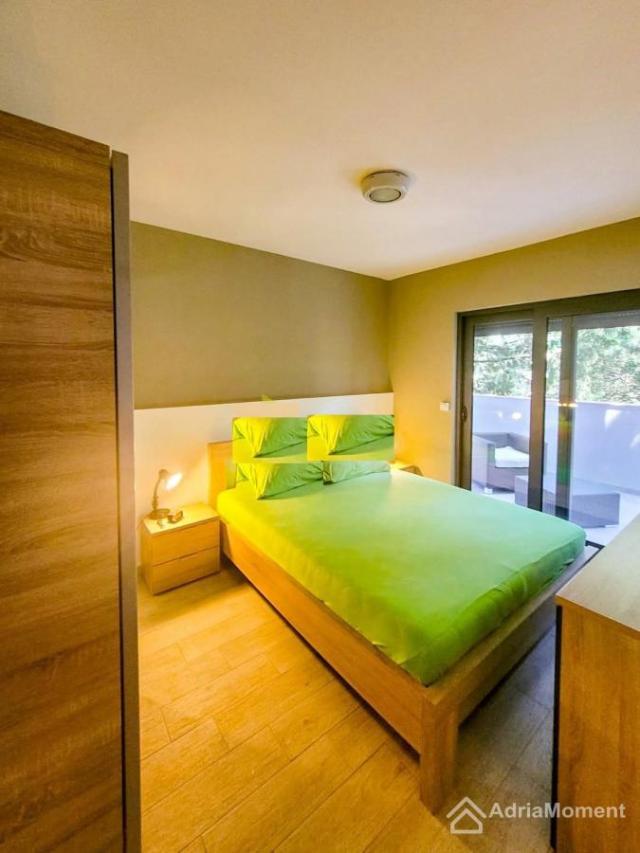 Kuća s pogledom na more u Utjehi – Bar