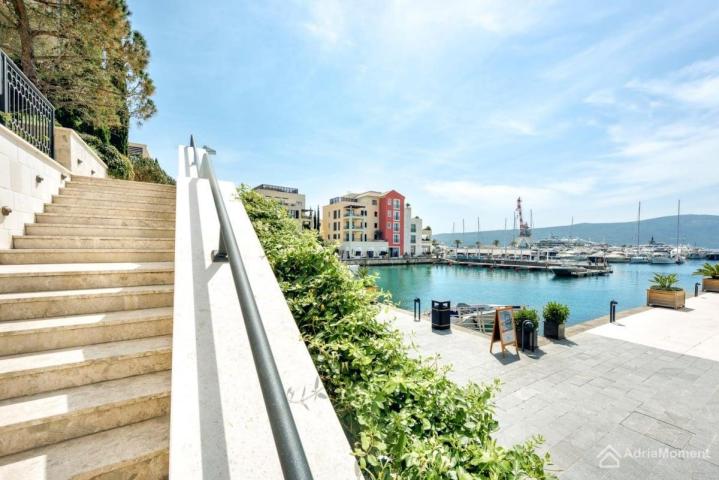 Prostran apartman u Porto Montenegru – Tara Residence