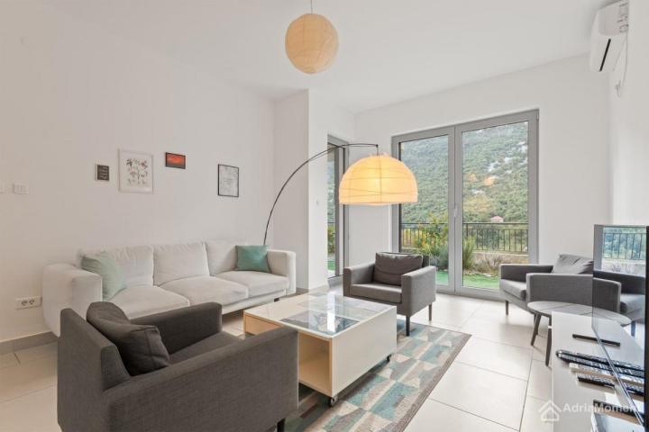 Lavender Bay - trosobni stan 97 m2 + 97 m2 terase