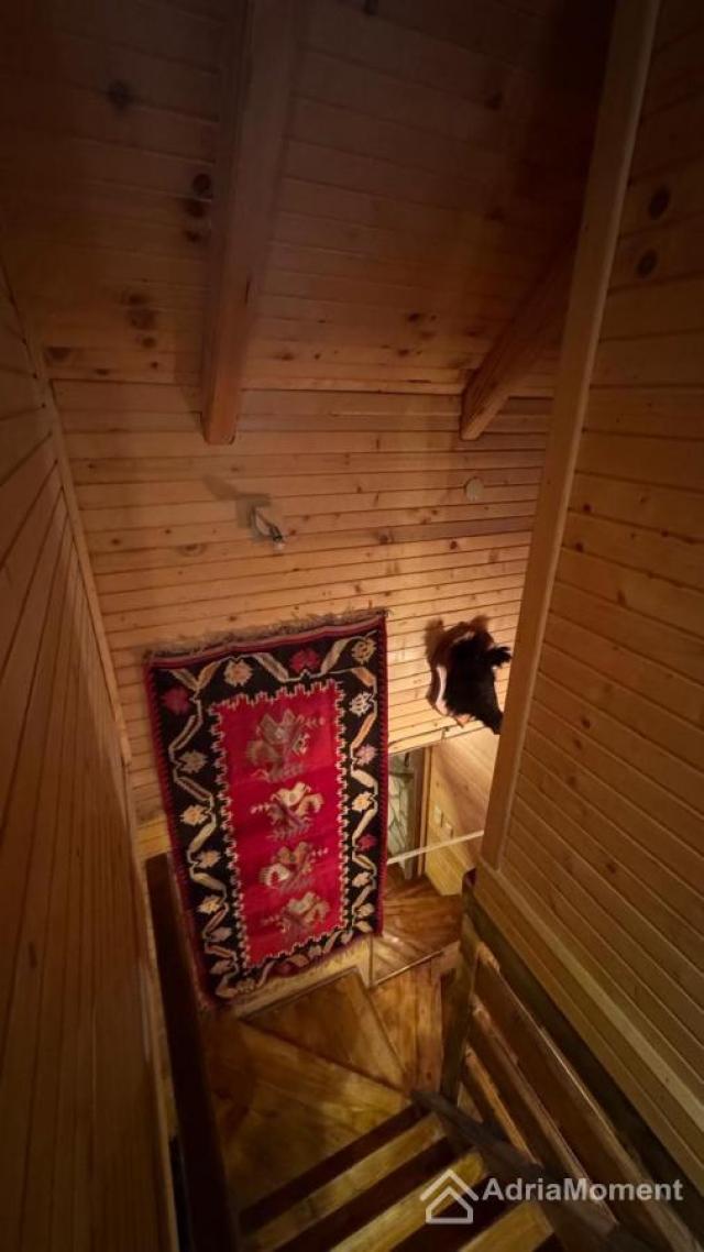 Dvije kuće u stilu chalet u Kolašinu - legalno