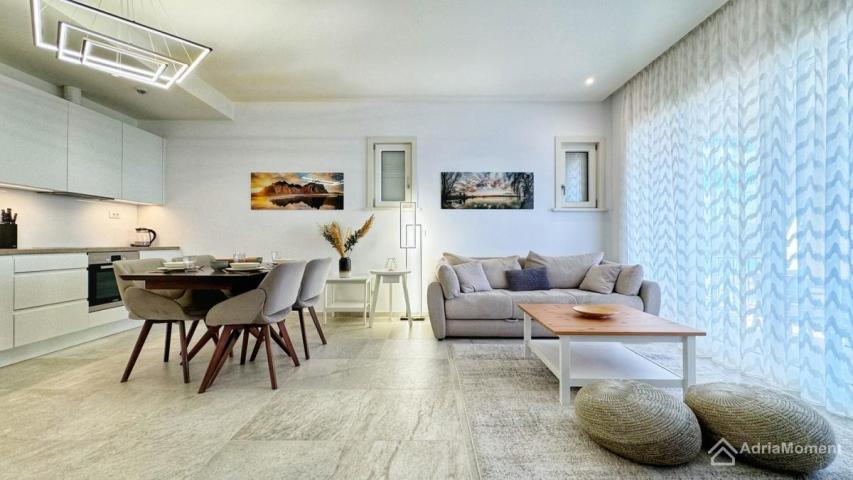 Gotov stan u Marina Village Luštica Bay – moguce dio placanja na rate