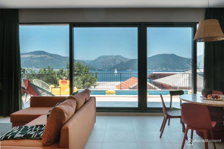 Nova vila na poluotoku Luštica -- 10 metara od plaže