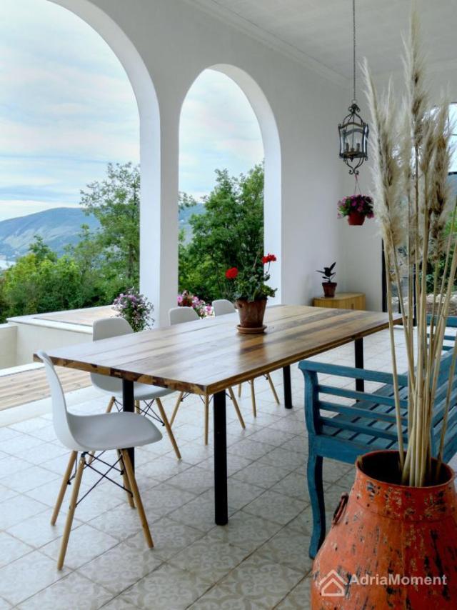 Nova mediteranska vila u Herceg Novom