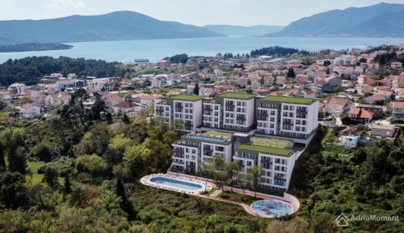 Jednosobni stanovi u novom kompleksu s bazenom u Tivtu - od 137.800 eura