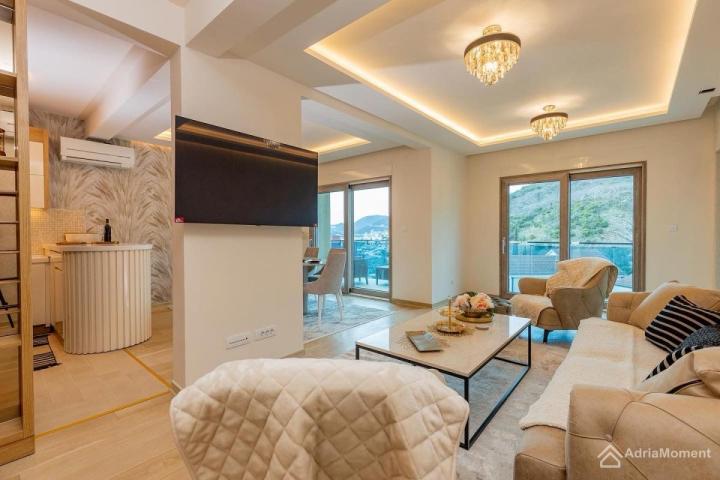 Prodaje se luksuzni penthouse u Pržnu - ispod puta!