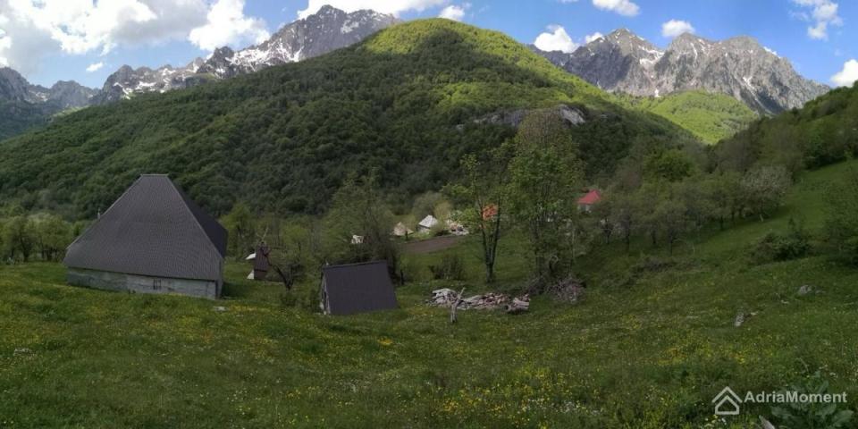 Prodaje se plac Lipovo Kolašin - 70 eura/m2