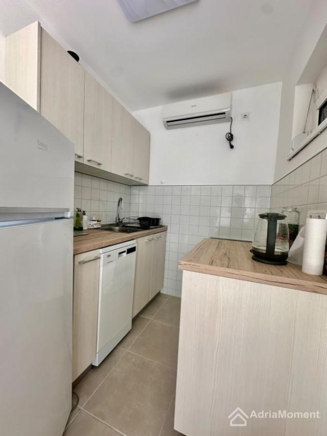 Stan u novoj kuci na poluotoku Luštica