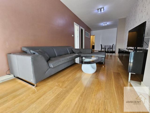 Trosoban stan 77 m², Budva