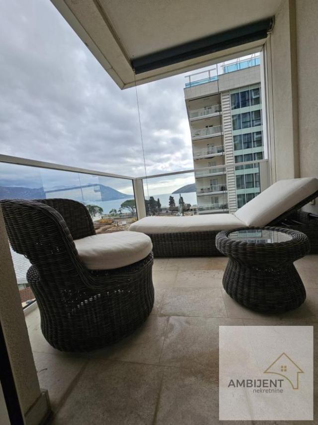 Trosoban stan 104 m², Budva