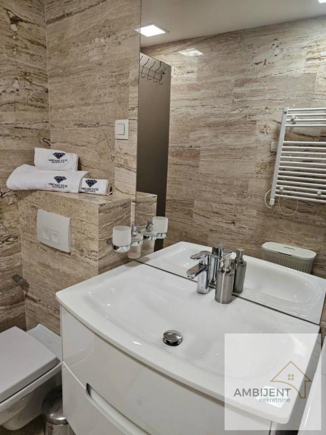 Trosoban stan 77 m², Budva