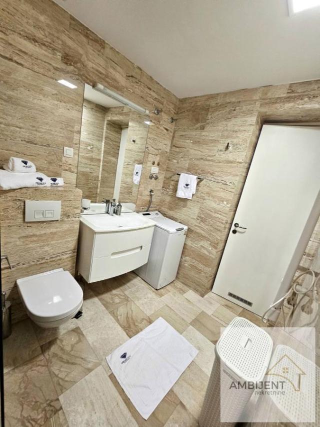 Trosoban stan 77 m², Budva