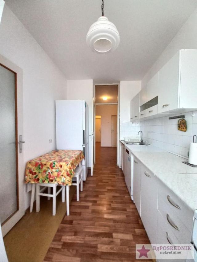 Fotografija stana 15 od 24