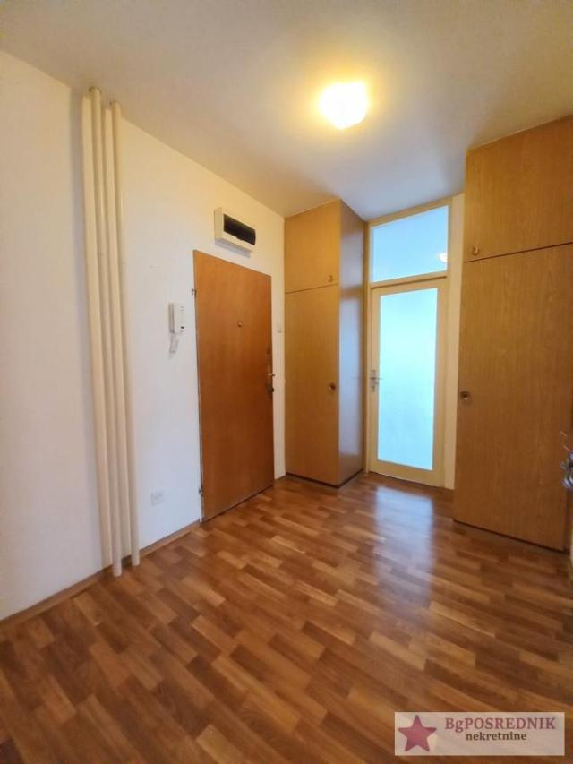 Fotografija stana 9 od 24