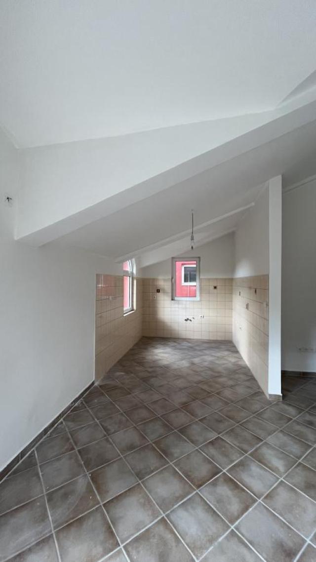 New 79 m2 Apartment in Lastva Grbaljska, Top Floor with High Ceilings, Terrace and Parking