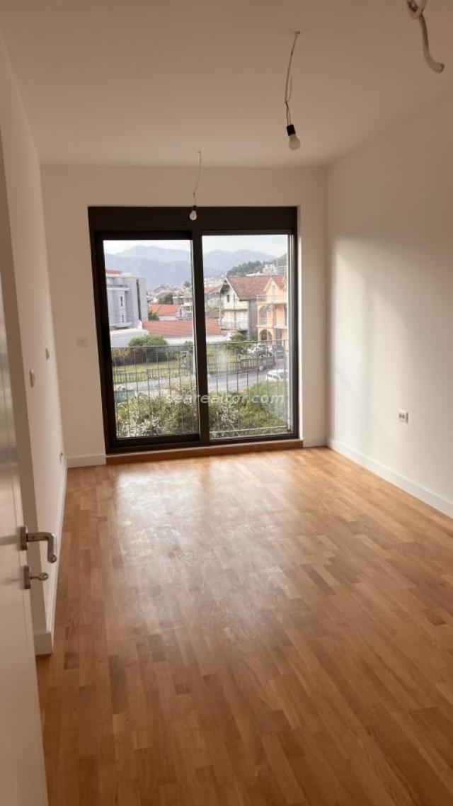 Moderne 2-Zimmer-Wohnung mit Meerblick – Top Lage