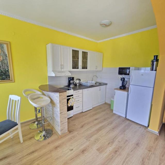 One bedroom apartment with sea view, Tivat