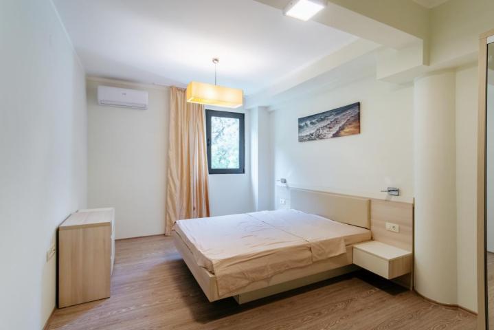 Beautiful 3-Bedroom Apartment for Sale, 130 m2 + 104 m2 Terrace, Bečići, Sea View, Parking